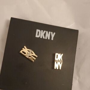 DKNY Gold Logo Stud Earrings‎ new
